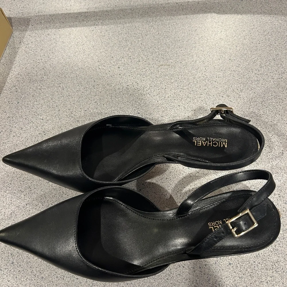 Michael Kors Women's Luna Slingback Kitten-Heel Pumps Black Size 8.5 New In Box